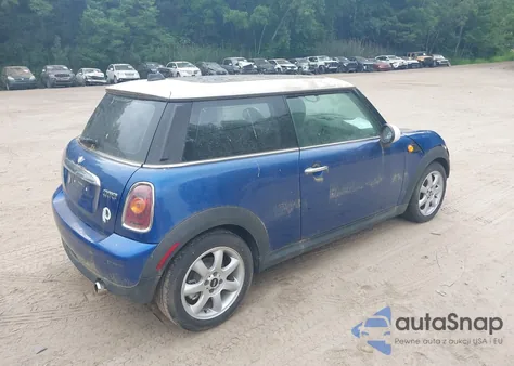 2007 Mini Cooper из США, поврежденный, VIN WMWMF33547TT54814